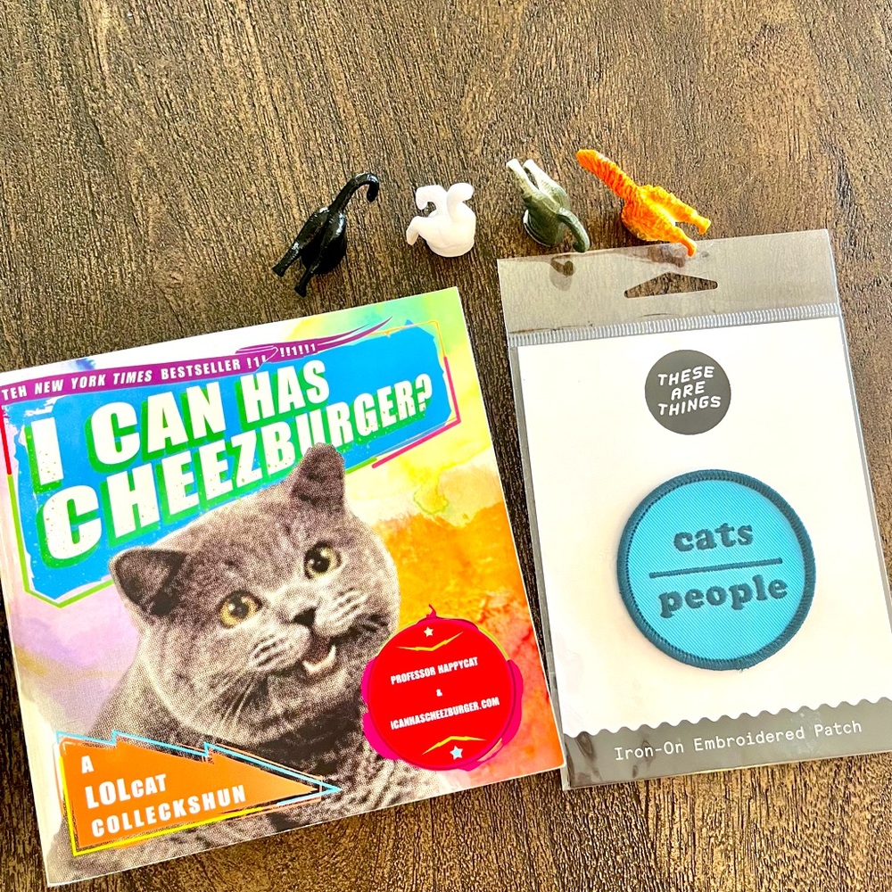 Cat lovers gift pack - book magnets and iron on patch